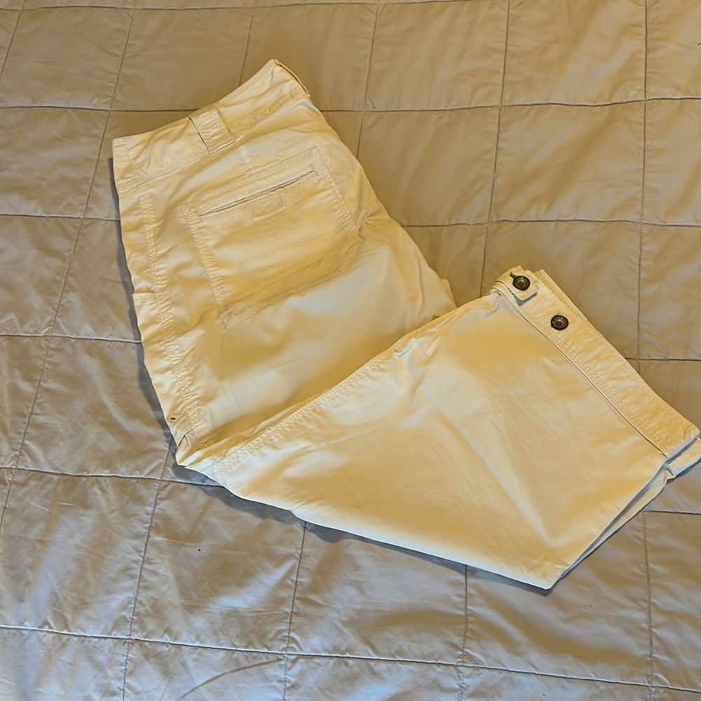 White Lole capris pants